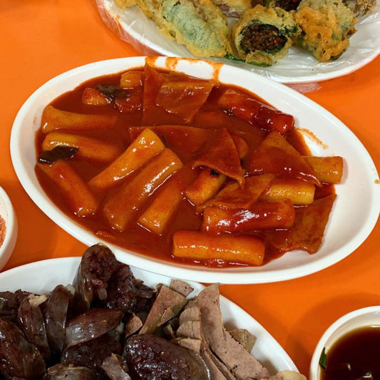 Let's continue our yummy food tour of Gwangang Market with Tteokbokki