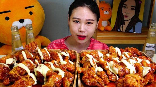 8 Different Kinds of Korean Yangyum Chicken Which Deserve A Michelin Star